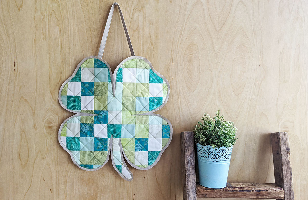 weallsew-st-patricks-day-wall-hanging.jpg